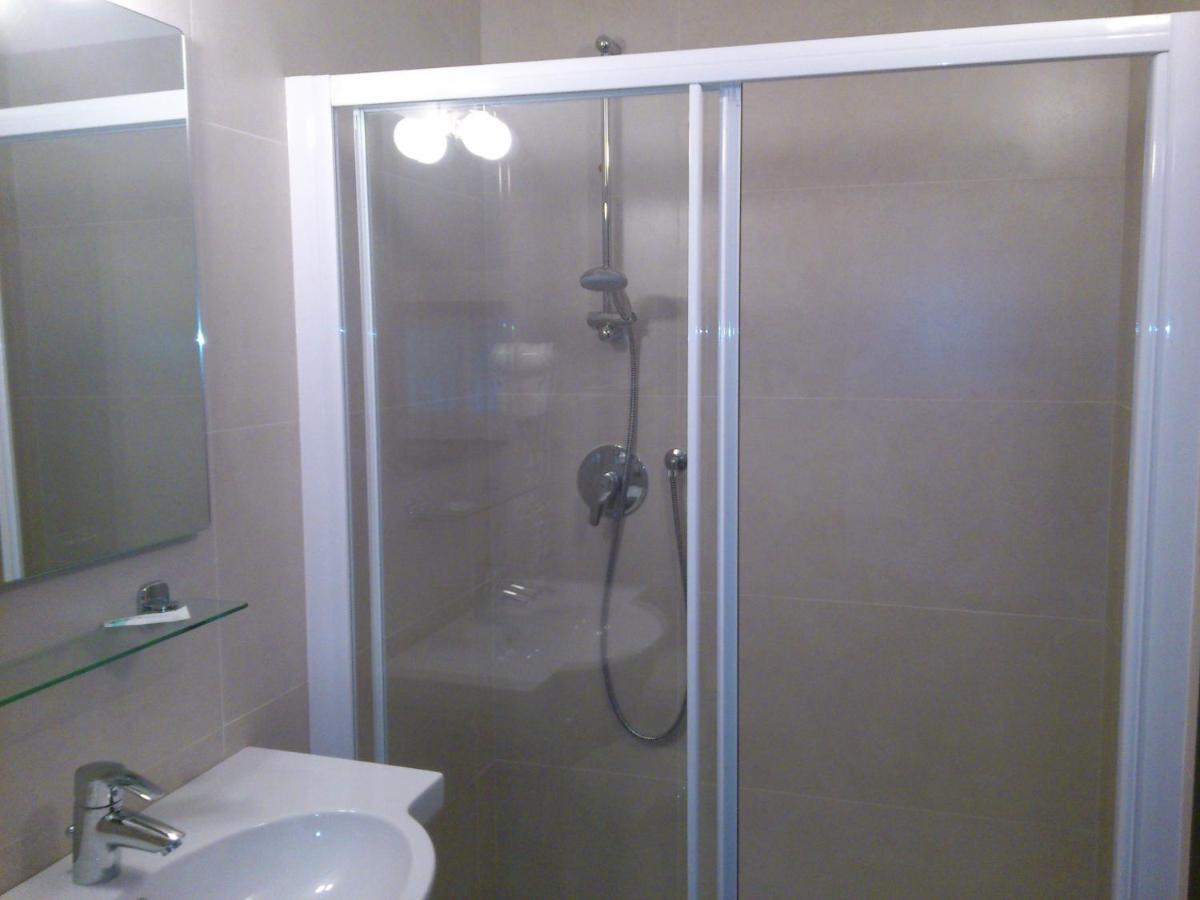 Hotel Toresela Bike Am Gardasee 토르볼레 객실 사진